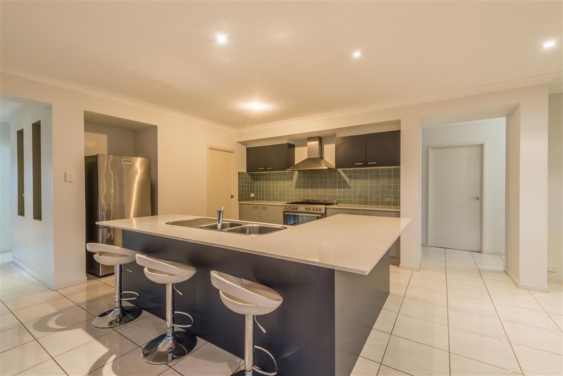 12 Candlebark Circuit, UPPER COOMERA QLD 4209, Upper Coomera - Thumbnail 4