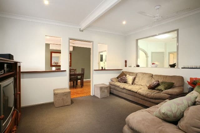 7 Jacaranda Avenue, TWEED HEADS WEST NSW 2485, Tweed Heads West - Thumbnail 2