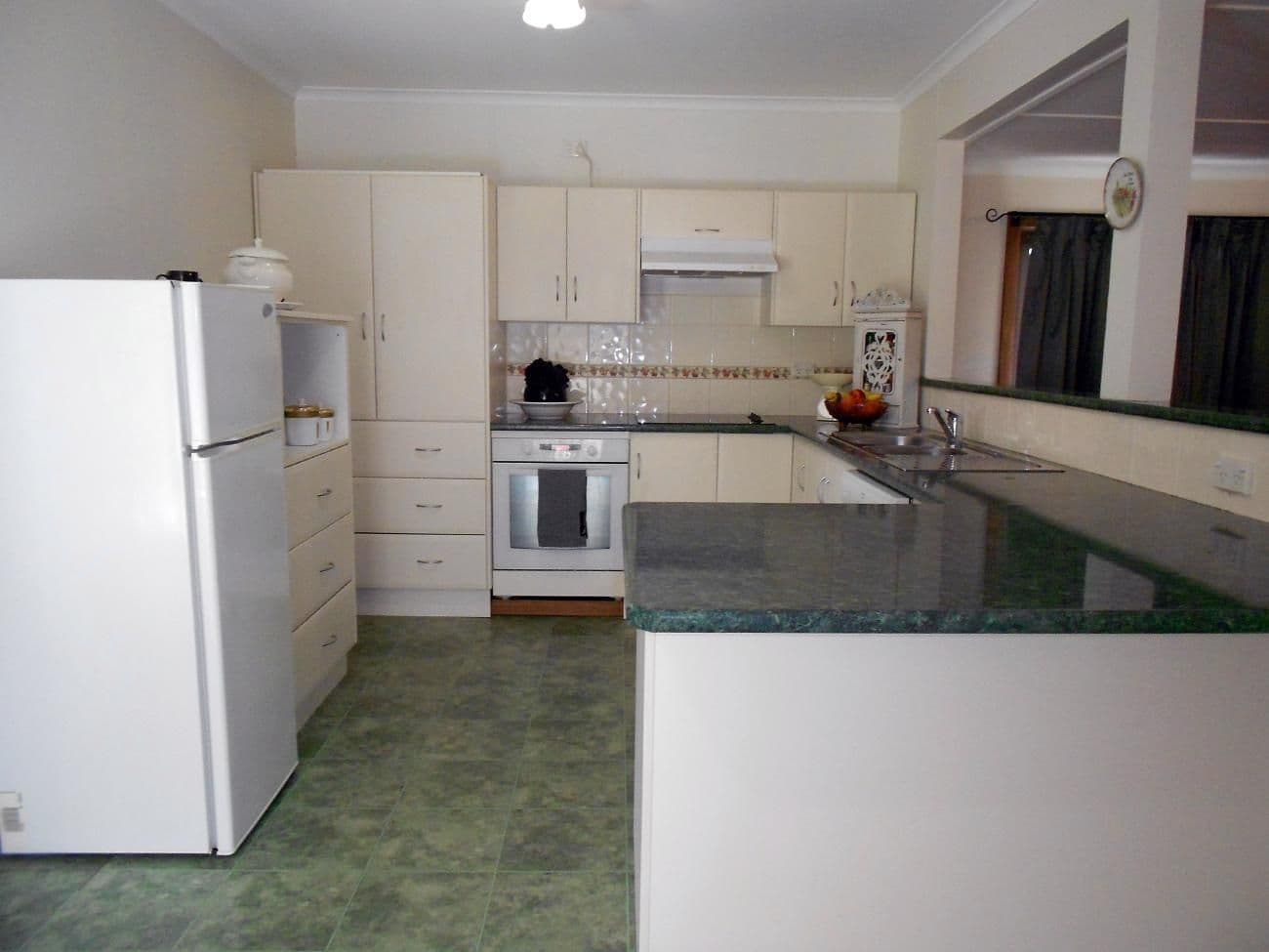 13 Sanderson Street, MUNDULLA SA 5270, Mundulla - Thumbnail 2