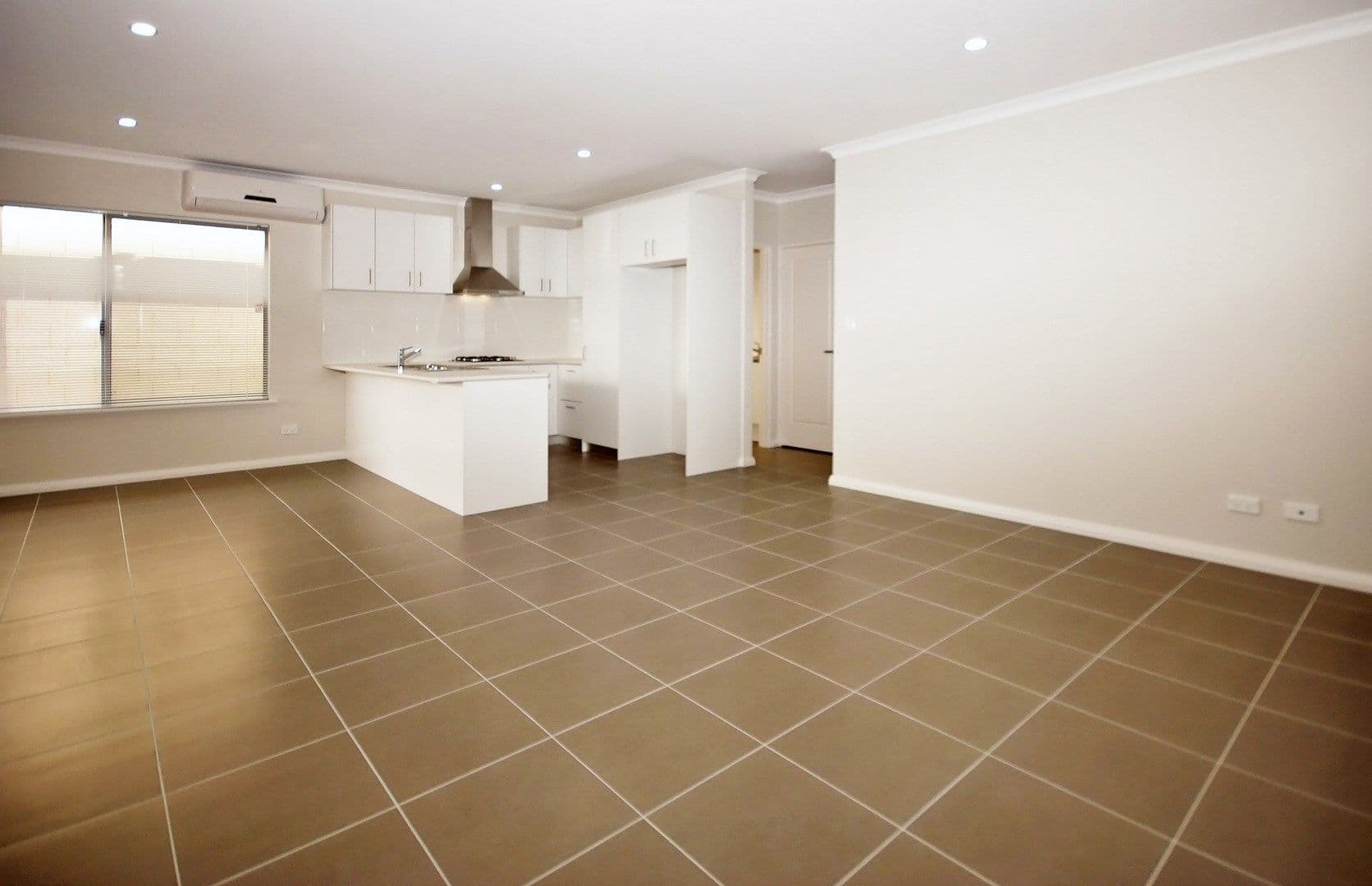 18 Hornsey Way, BALGA WA 6061, Balga - Thumbnail 2