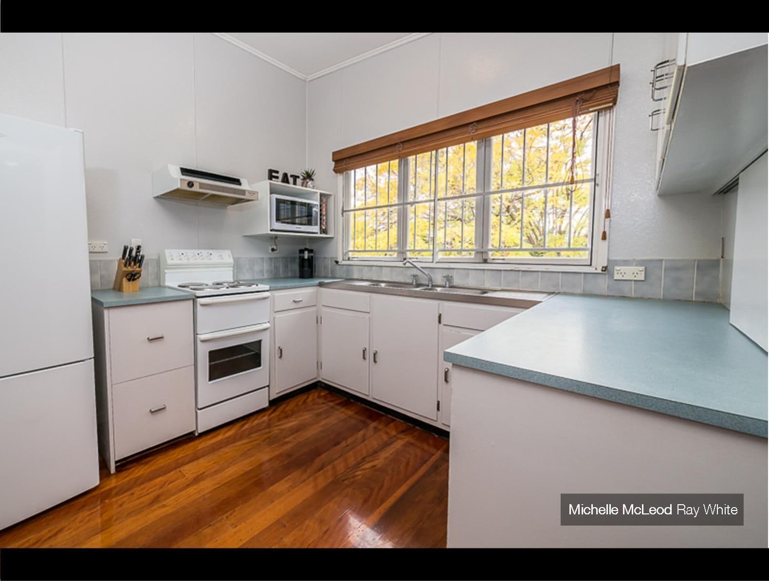 8 Cornhill Street, KENMORE QLD 4069, Kenmore - Thumbnail 5