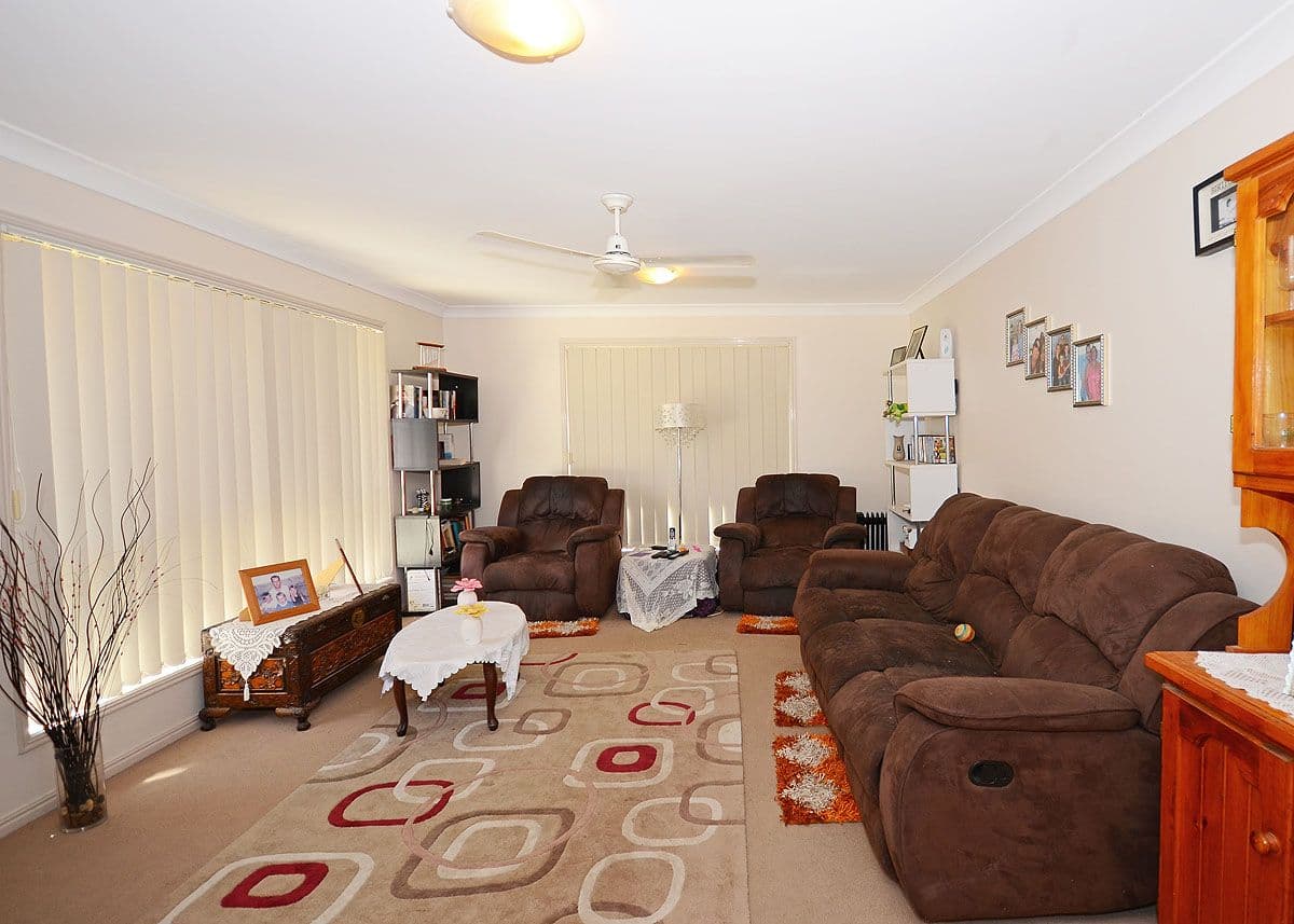 136 Emerald Park Way, URANGAN QLD 4655, Urangan - Thumbnail 2