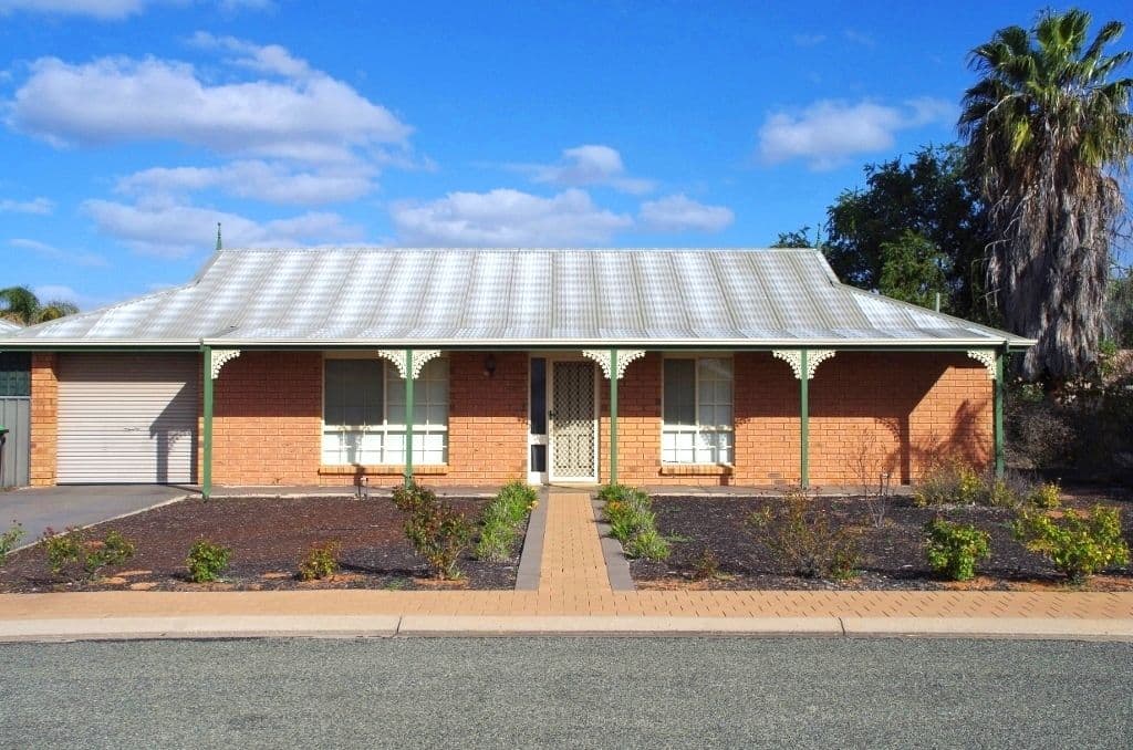 8 Meander Avenue, RENMARK SA 5341, Renmark - Image 1