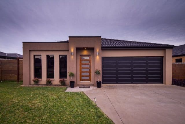 23 Thomas Place, WARRNAMBOOL VIC 3280, Warrnambool - Image 1