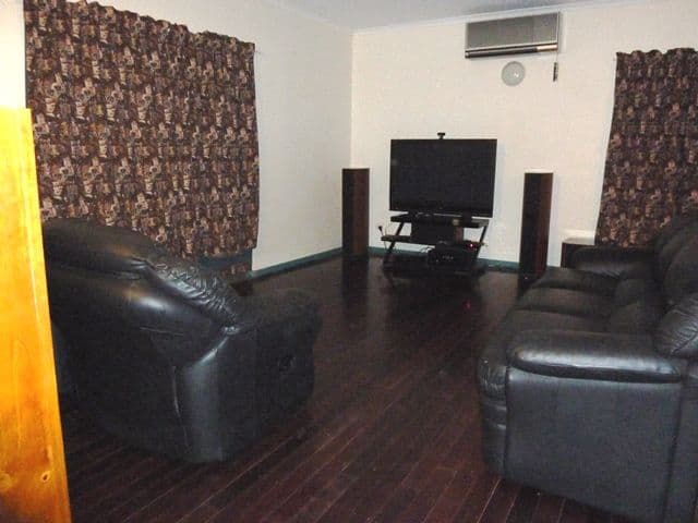 22  Ronan Court, KATHERINE NT 0850, Katherine - Thumbnail 2