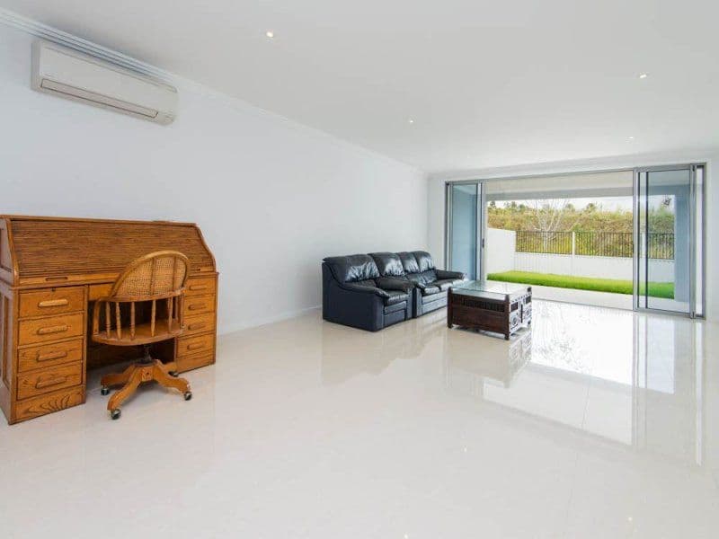 18B Compass Drive, BIGGERA WATERS QLD 4216, Biggera Waters - Thumbnail 5
