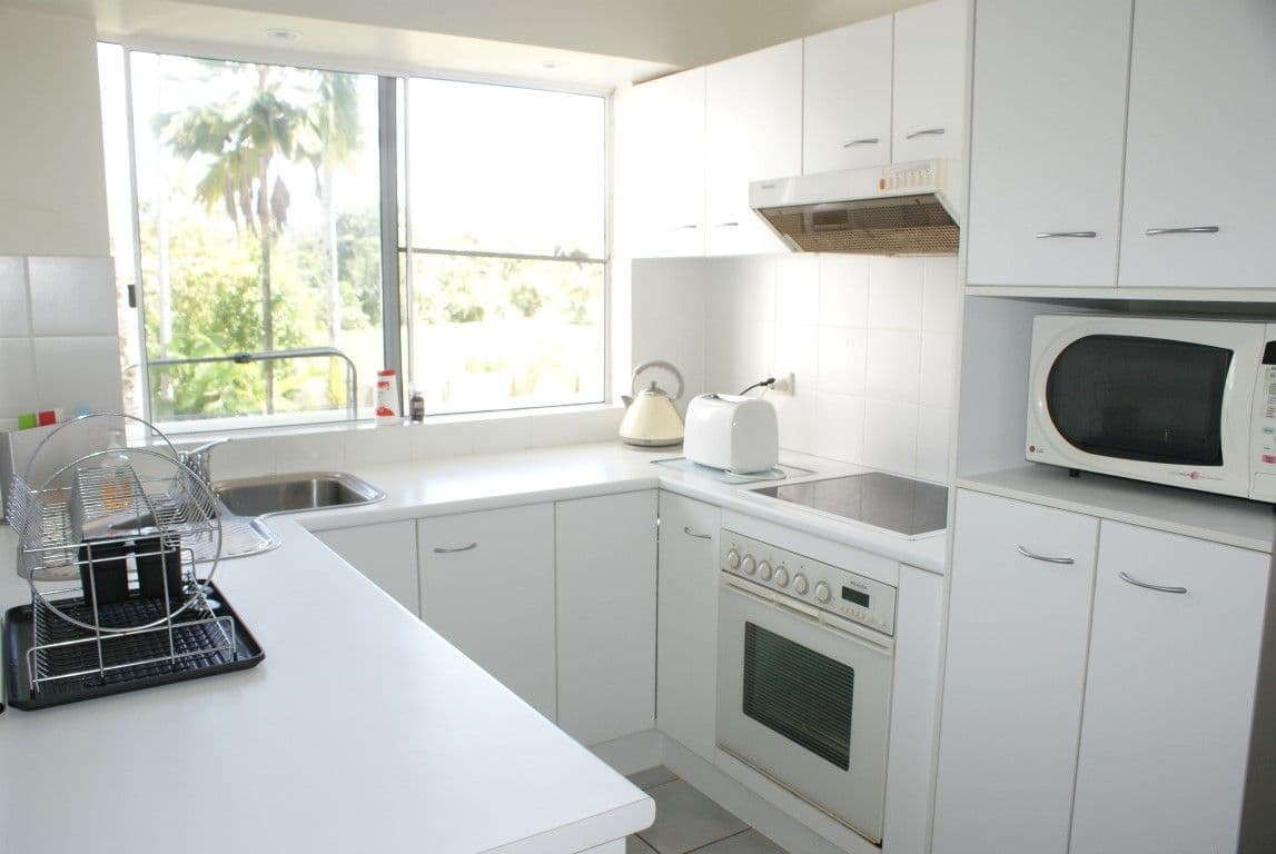 69 Banfield Parade, WONGALING BEACH QLD 4852, Wongaling Beach - Thumbnail 5