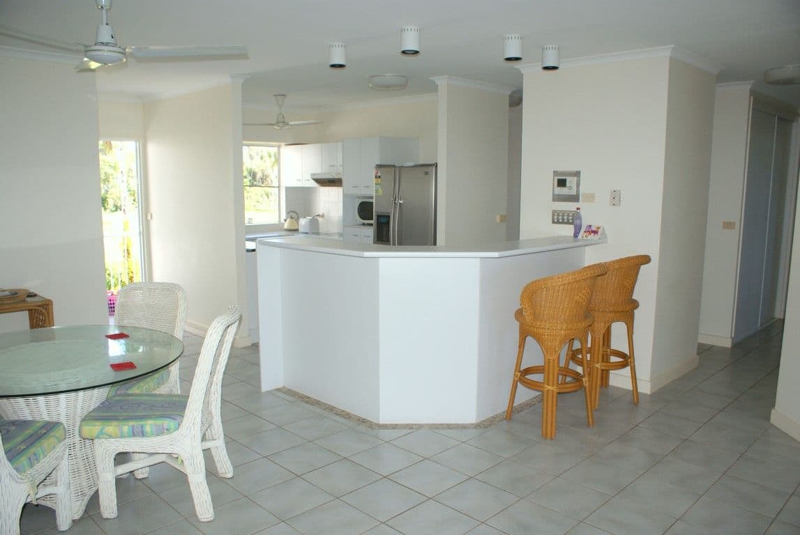 69 Banfield Parade, WONGALING BEACH QLD 4852, Wongaling Beach - Thumbnail 6