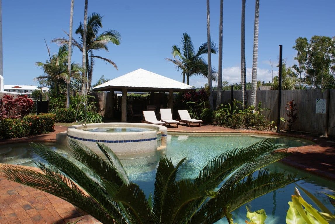 69 Banfield Parade, WONGALING BEACH QLD 4852, Wongaling Beach - Thumbnail 2