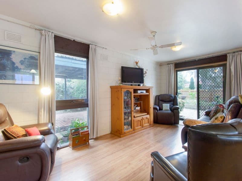 10 Glazebury Court, LANGWARRIN VIC 3910, Langwarrin - Thumbnail 3
