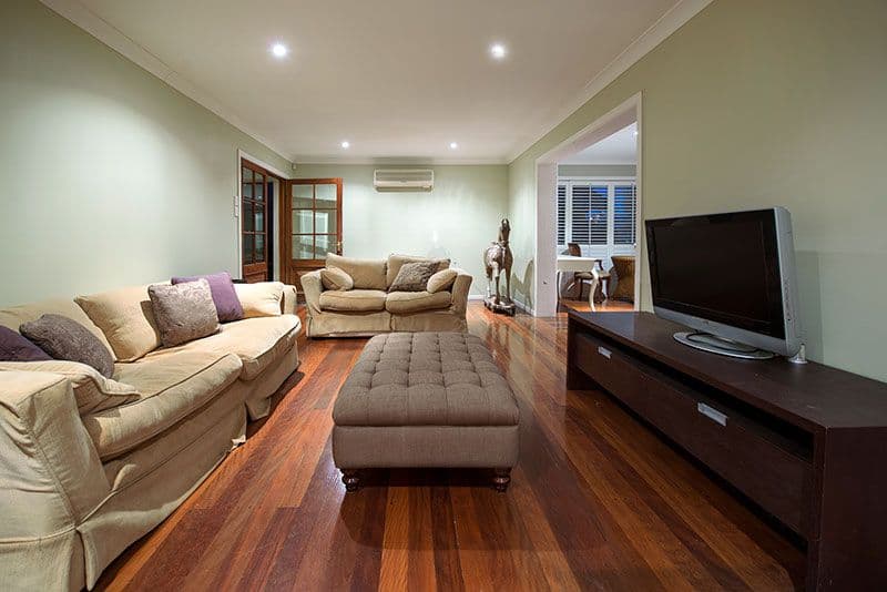 8 Cooper Parade, SOUTHPORT QLD 4215, Southport - Thumbnail 4