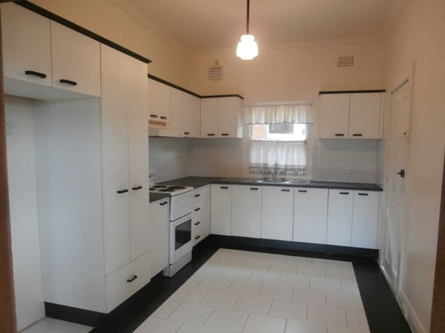 1/17 Moira Crescent, CLOVELLY NSW 2031, Clovelly - Thumbnail 2