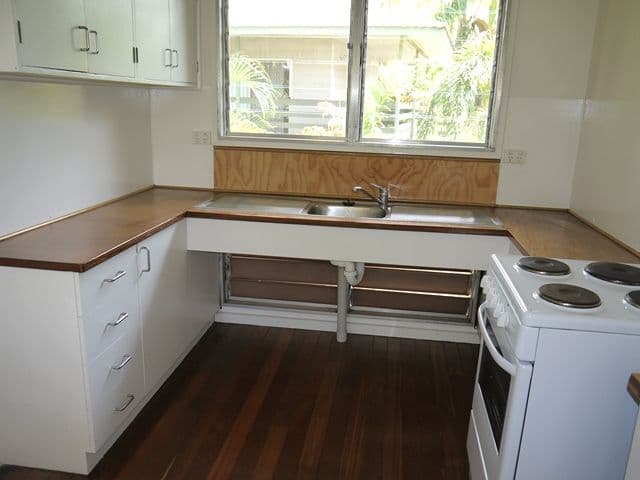 6 Clarke Crescent, KATHERINE NT 0850, Katherine - Thumbnail 3