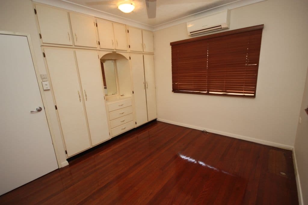 20 Tenth Street, HOME HILL QLD 4806, Home Hill - Thumbnail 6