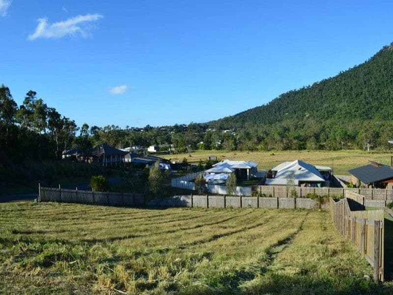 3 Scenic Ridge Drive, CANNONVALE QLD 4802, Cannonvale - Thumbnail 5