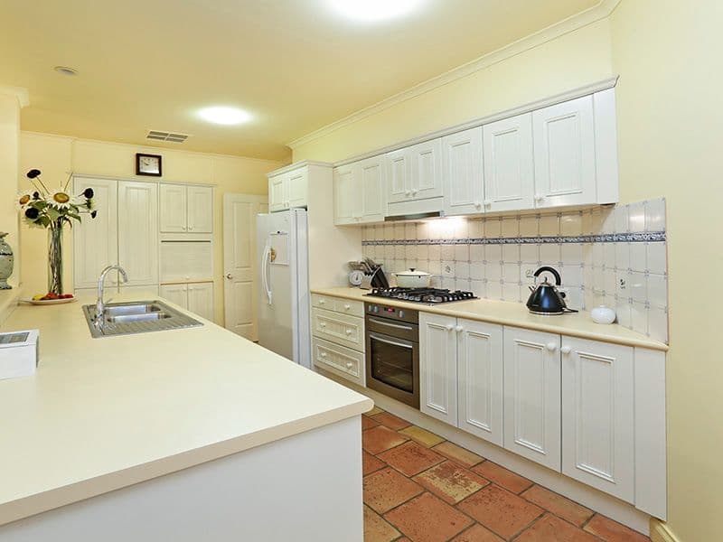 11-12 Cranwell Court, Highton VIC 3216, Highton - Thumbnail 4
