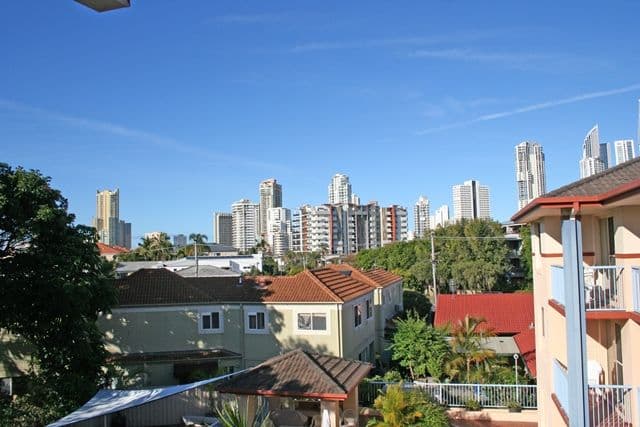 3 Barranbali Street, Chevron Island QLD 4217, Chevron Island - Image 1