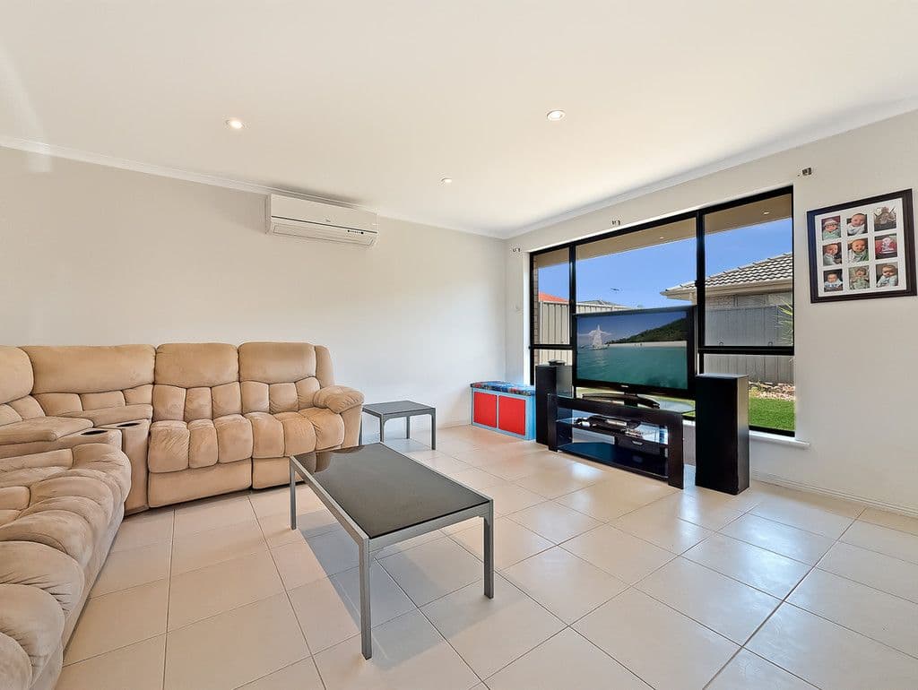 17 Oregon Avenue, Andrews Farm SA 5114, Andrews Farm - Thumbnail 2