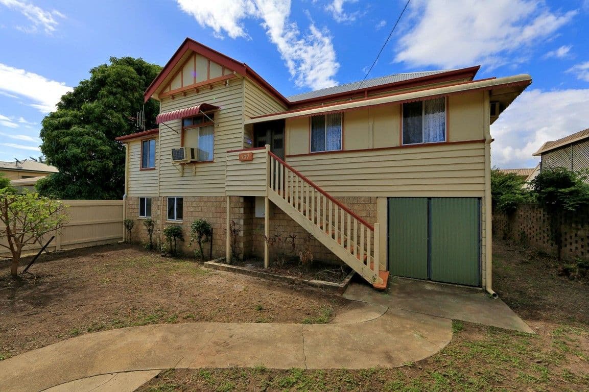 137 Woongarra Street, BUNDABERG WEST QLD 4670, Bundaberg West - Thumbnail 2