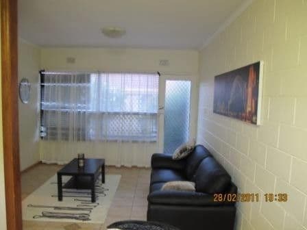 2/7 Pipers Avenue, WINDSOR GARDENS SA 5087, Windsor Gardens - Image 1