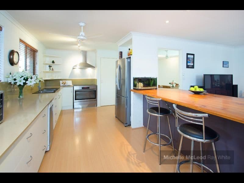 10 Dulhunty Street, Chapel Hill QLD 4069, Chapel Hill - Thumbnail 3