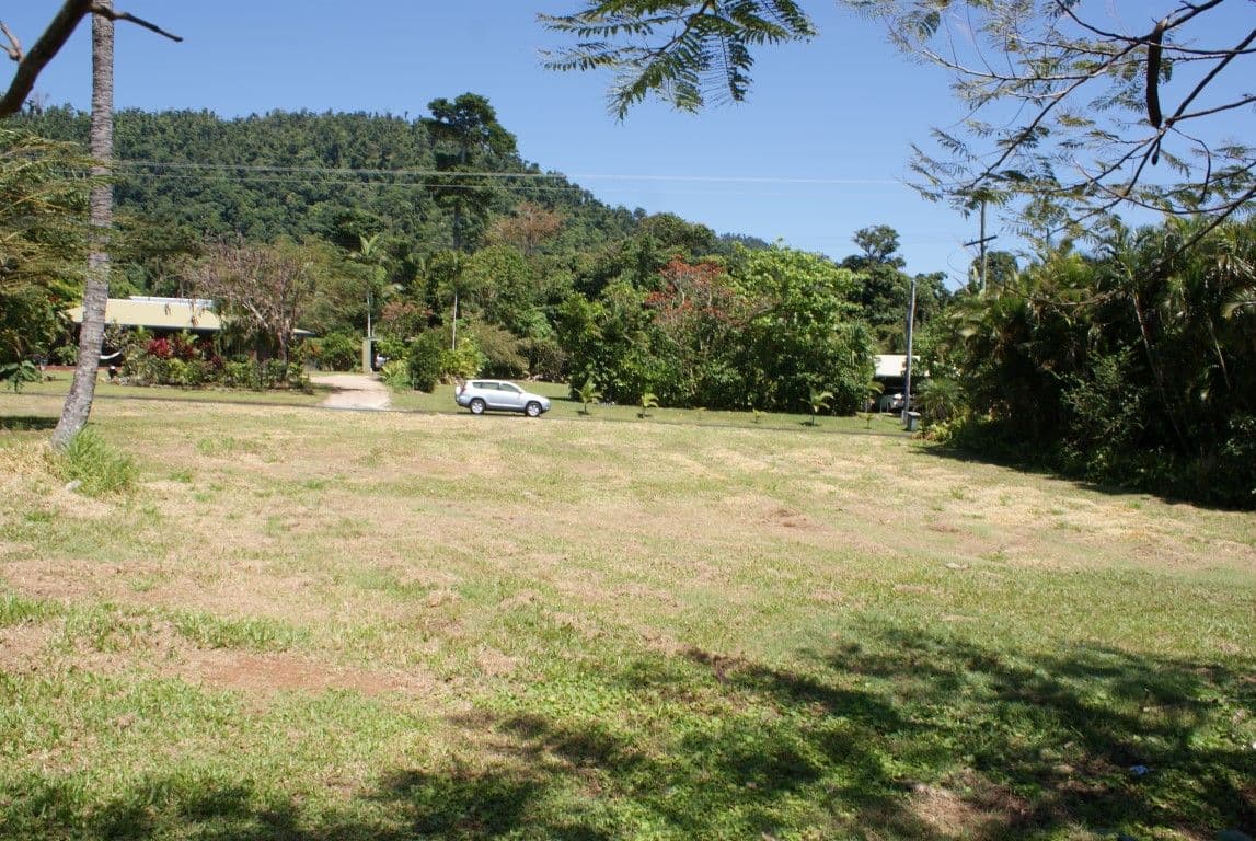 Cnr Pioneer and Cutten Streets, BINGIL BAY QLD 4852, Bingil Bay - Thumbnail 6