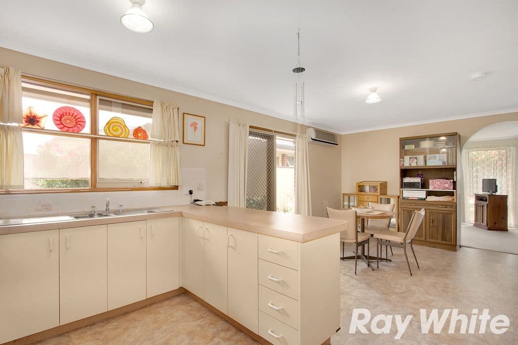 19 Gullquist Way, Pakenham VIC 3810, Pakenham - Thumbnail 6
