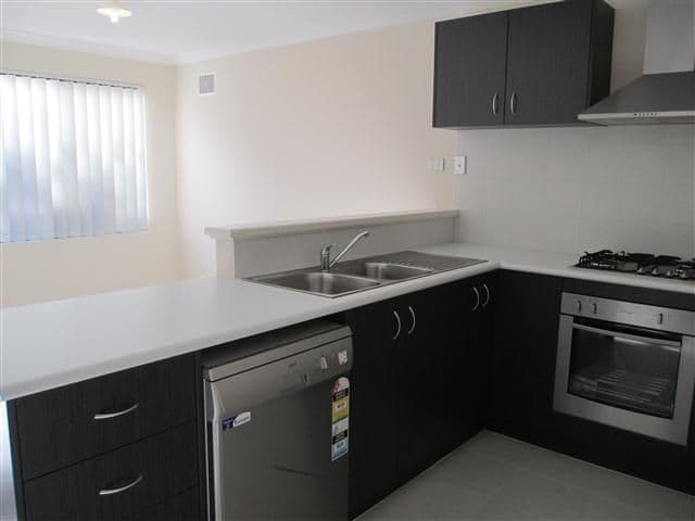 2/183 Leake Street, BELMONT WA 6104, Belmont - Thumbnail 3