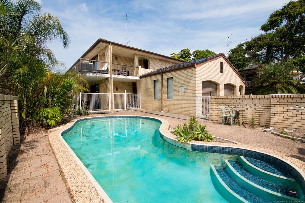 9 Leonard Avenue, Surfers Paradise QLD 4217, Surfers Paradise - Thumbnail 2