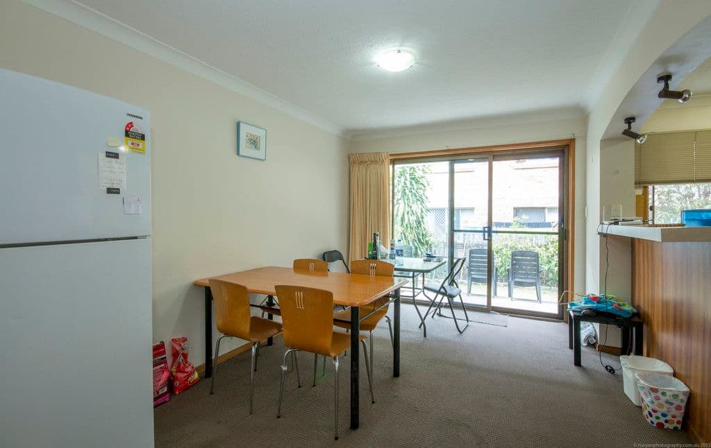 9 Leonard Avenue, Surfers Paradise QLD 4217, Surfers Paradise - Thumbnail 4