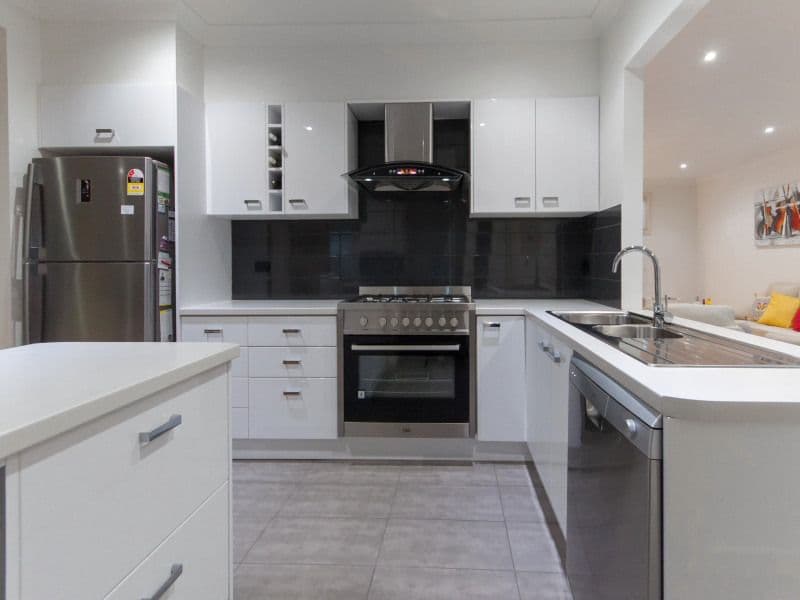 24 Parer Street, Frankston VIC 3199, Frankston - Thumbnail 2