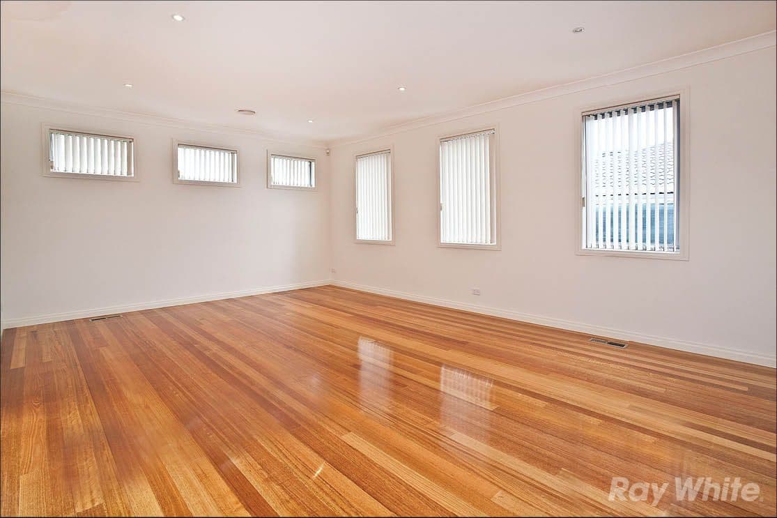 4 Flora Road, Clayton VIC 3168, Clayton - Thumbnail 4