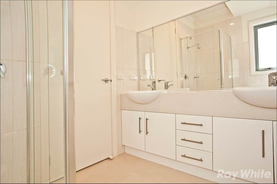 4 Flora Road, Clayton VIC 3168, Clayton - Thumbnail 6
