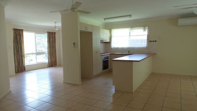 33 William Hickey Street, Redlynch QLD 4870, Redlynch - Thumbnail 3