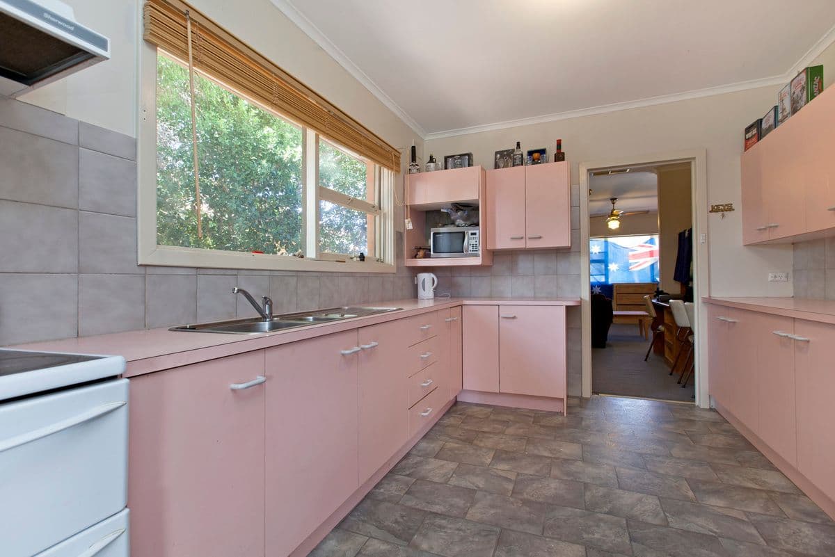 18 Crittenden Road, Smithfield Plains SA 5114, Smithfield Plains - Thumbnail 2