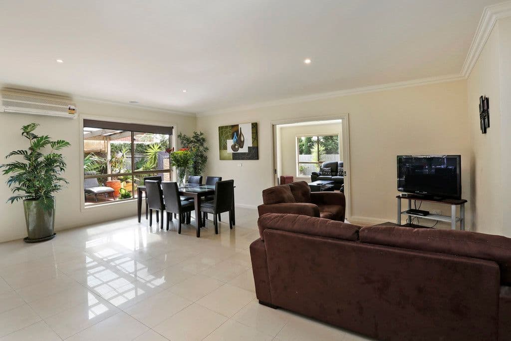 49 Willesden Drive, Waurn Ponds VIC 3216, Waurn Ponds - Thumbnail 5