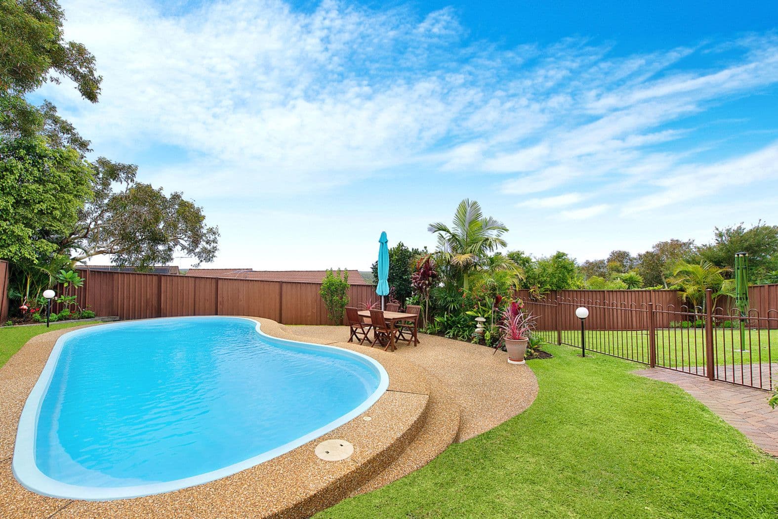 17 Henry Kendall Close, Heathcote NSW 2233, Heathcote - Thumbnail 2
