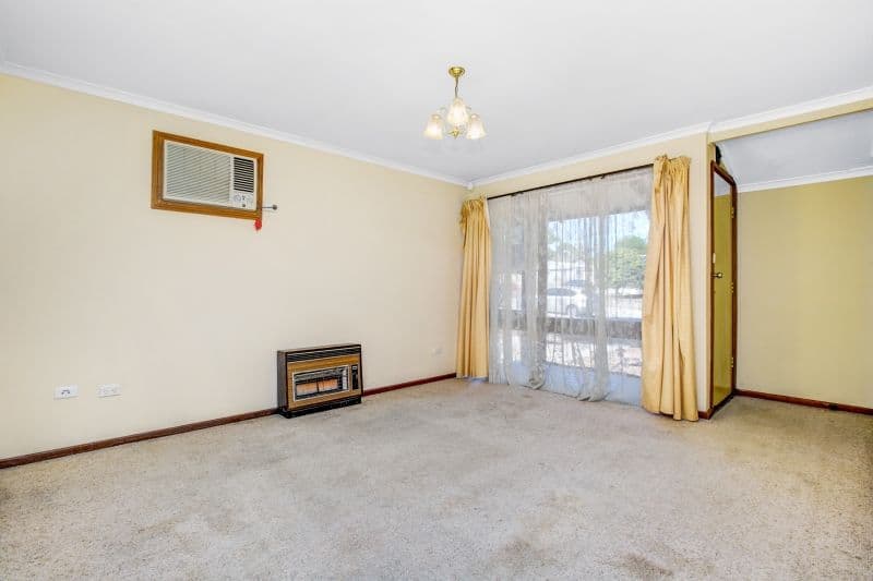 6 Kuranya Way, Morphett Vale SA 5162, Morphett Vale - Thumbnail 2