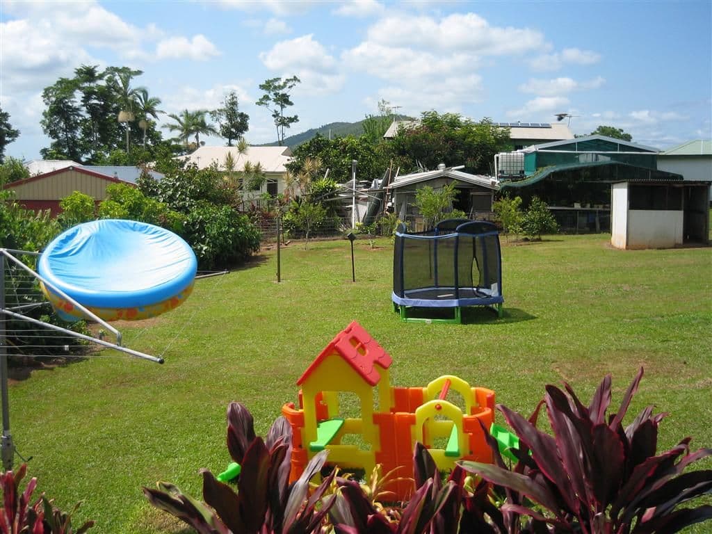 17 Middle Avenue, SOUTH JOHNSTONE QLD 4859, South Johnstone - Thumbnail 6