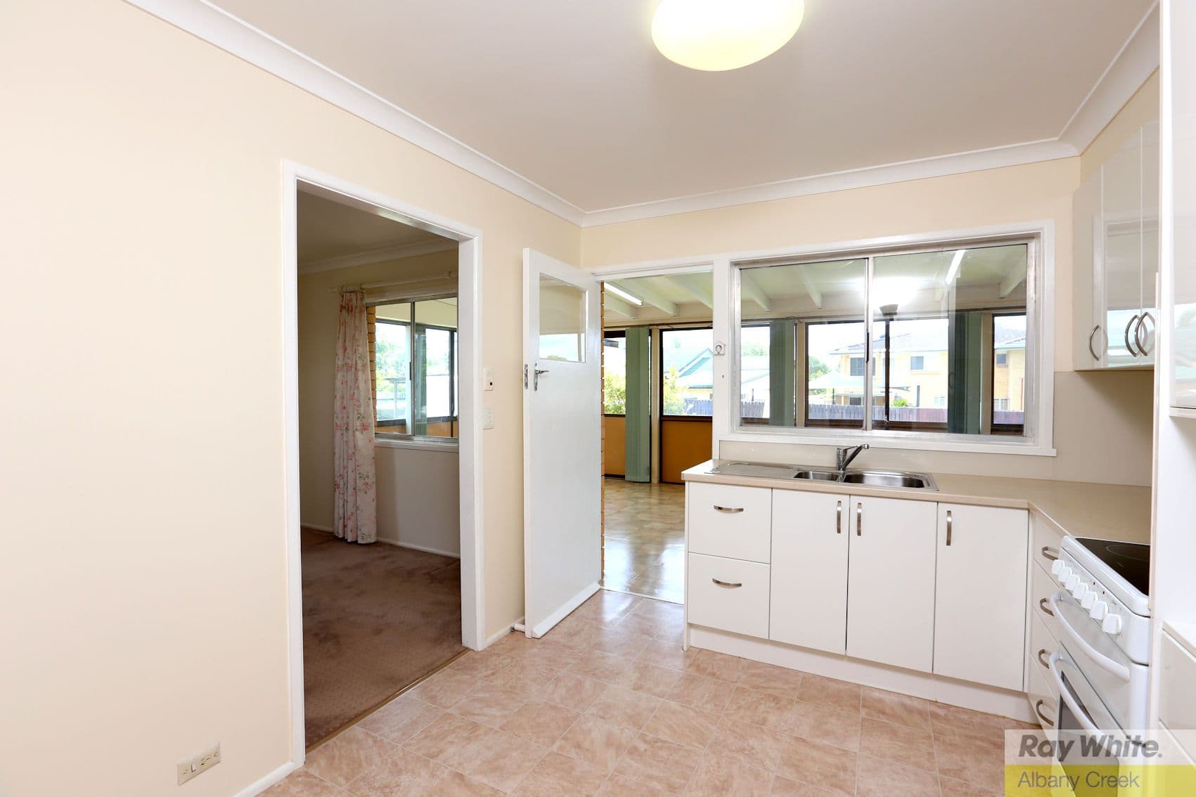 13 Derrima Crescent, Ferny Hills QLD 4055, Ferny Hills - Thumbnail 5
