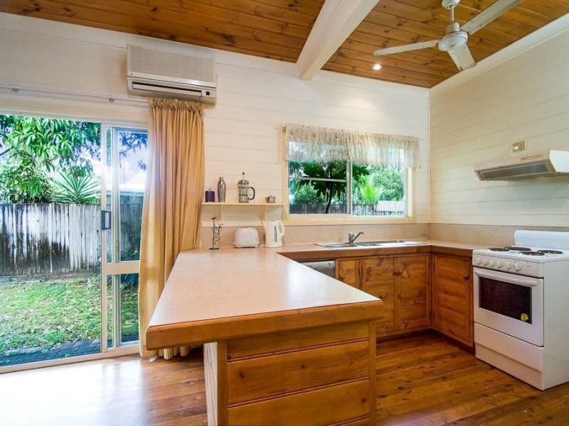 21 Limpet Avenue, PORT DOUGLAS QLD 4877, Port Douglas - Thumbnail 2