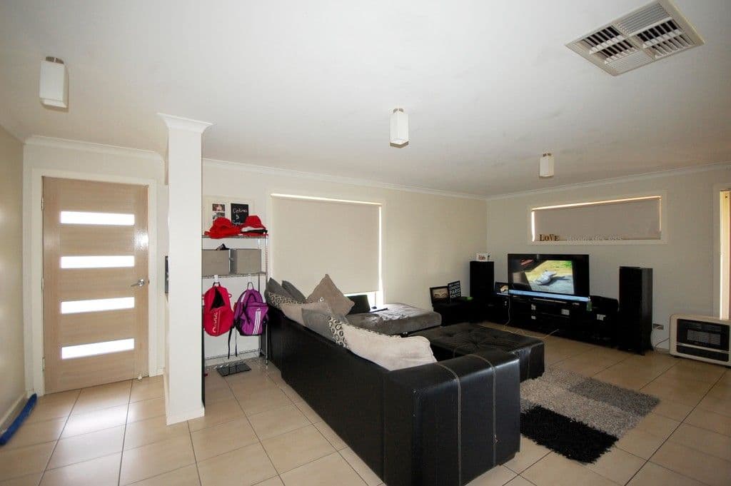 6 Pastega Place, Griffith NSW 2680, Griffith - Thumbnail 4