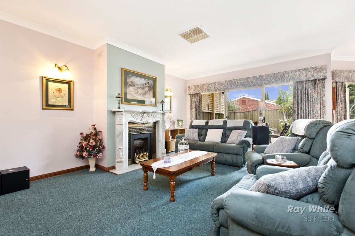 6 Madeline Court, Wynn Vale SA 5127, Wynn Vale - Thumbnail 2