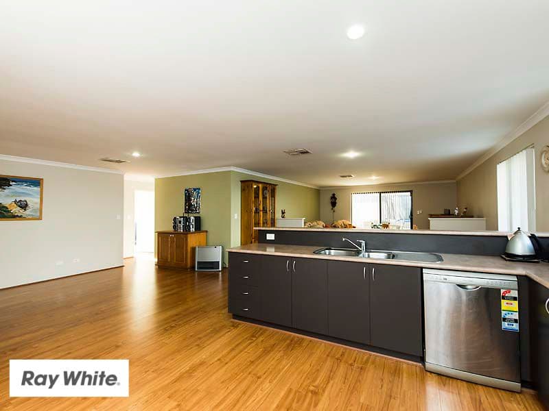 32 Bancombe Crescent, Ellenbrook WA 6069, Ellenbrook - Thumbnail 7