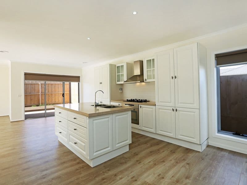 26 De Burgh Road, Drysdale VIC 3222, Drysdale - Thumbnail 3