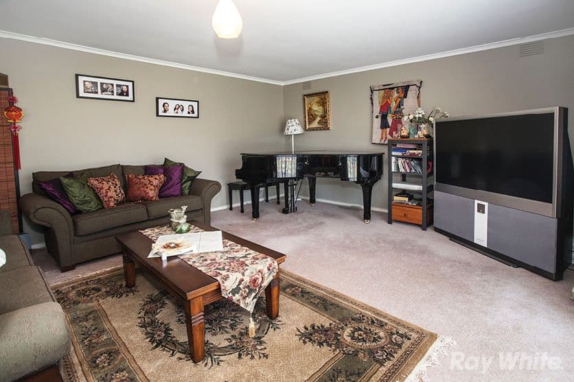 1 Camelot Drive, Glen Waverley VIC 3150, Glen Waverley - Thumbnail 3