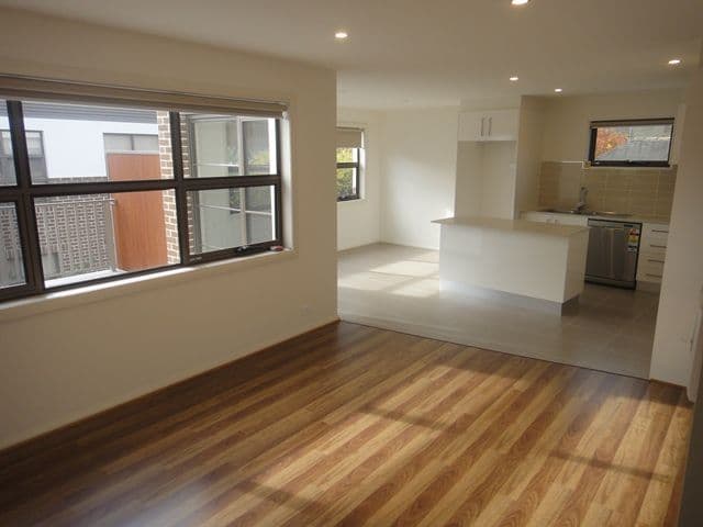 11/25 Owen Crescent, LYNEHAM ACT 2602, Lyneham - Thumbnail 3