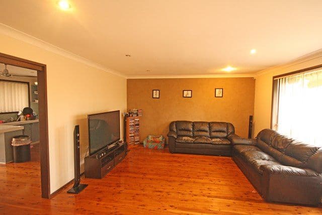 24 Paterson Street, CAMPBELLTOWN NSW 2560, Campbelltown - Thumbnail 2