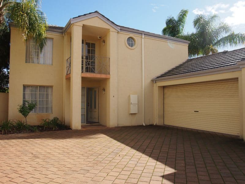 4/5 MacLeod Road, APPLECROSS WA 6153, Applecross - Image 1