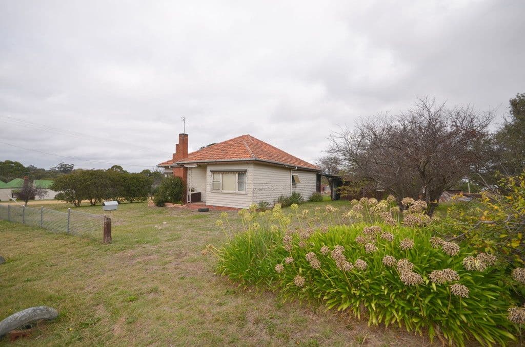 21 Lyons Street, Skipton VIC 3361, Skipton - Thumbnail 7